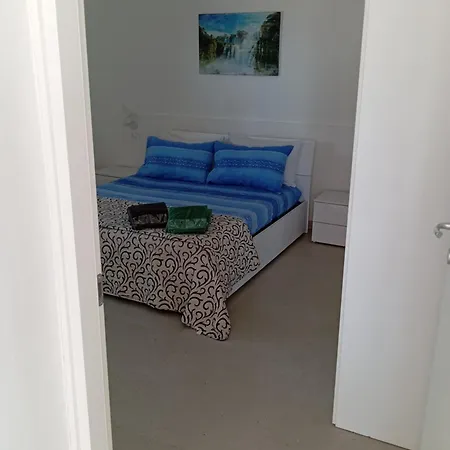 Casa Nina Дом отдыха Феллине