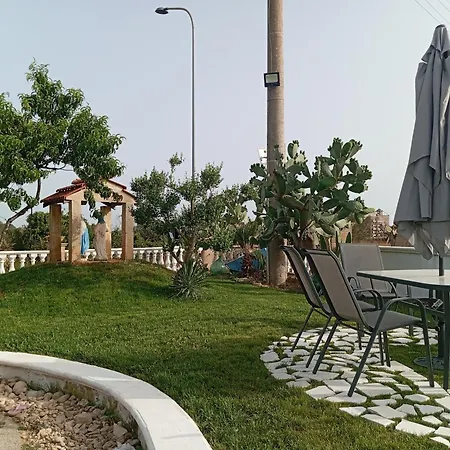 Casa Nina * Феллине
